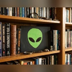 Hand Painted Green Alien Canvas Art Acrylic Painting Sci-Fi Wall Decor 2026